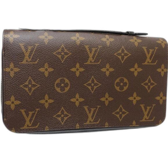 LOUIS VUITTON Brown Monogram Wallet - Picture 2 of 10